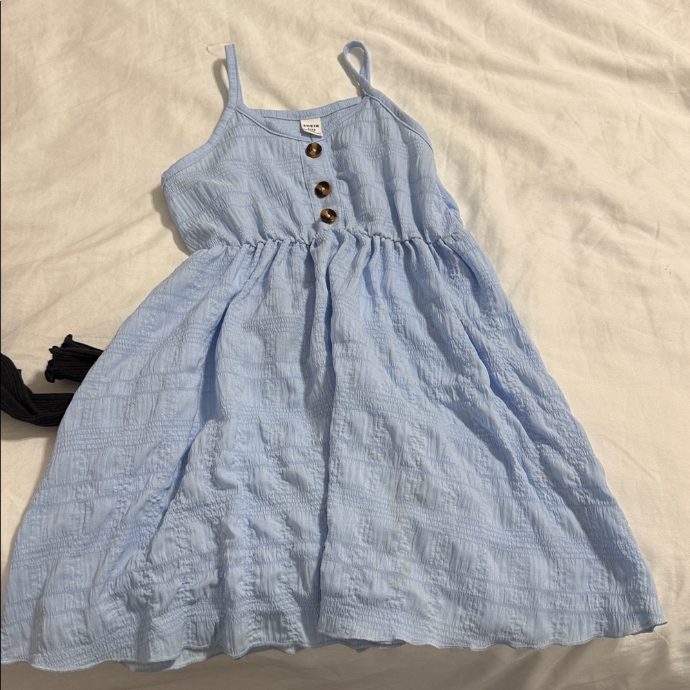 Girls clothes bundle - Picture 5 of 10